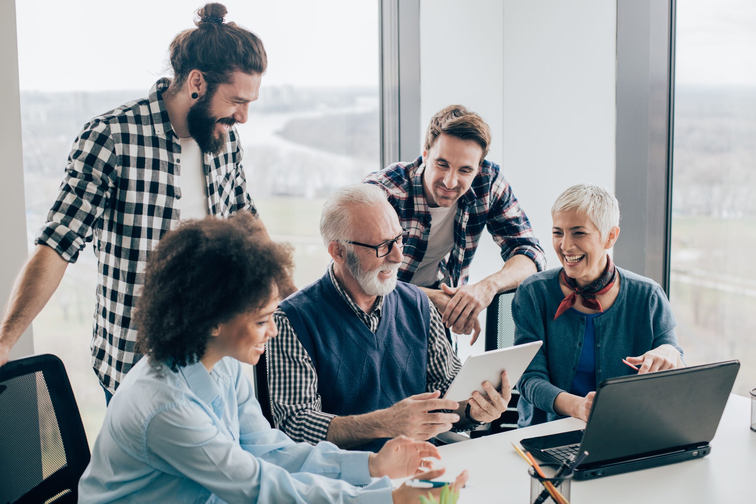 Silent, grumpy ou loud quitting: mais do que apenas insatisfação no trabalho